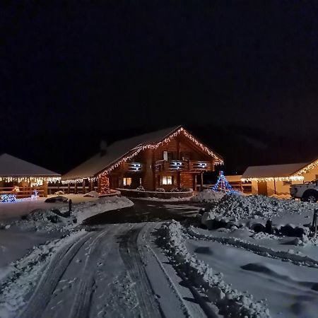 Casa De Poveste Сучевица Екстериор снимка