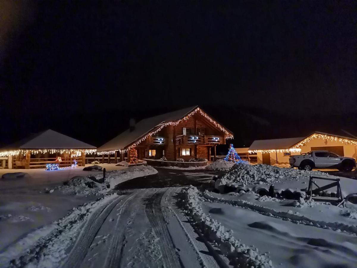 Casa De Poveste Сучевица Екстериор снимка